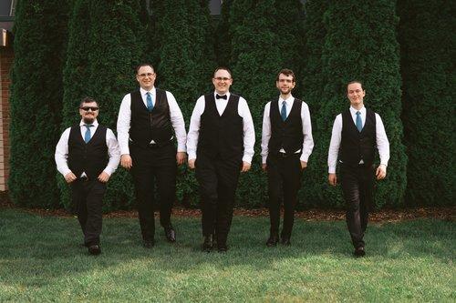 carousel-hero-element image-0