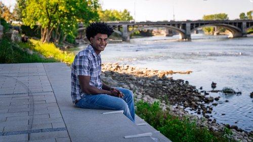 mobile - carousel-hero-element image-6